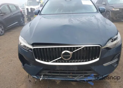 2022 Volvo Xc60 B5 Momentum z USA, uszkodzony, nr VIN YV4L12RK4N1052739